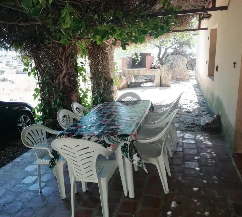 Casa Rural En El Cerro Del Buho Piedrabuena Exterior foto