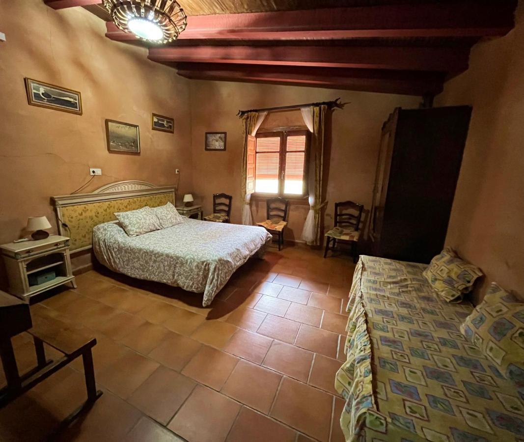 Casa Rural En El Cerro Del Buho Piedrabuena Exterior foto